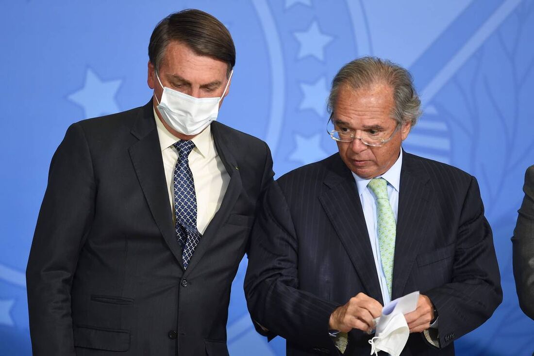 Jair Bolsonaro (sem partido) e Paulo Guedes