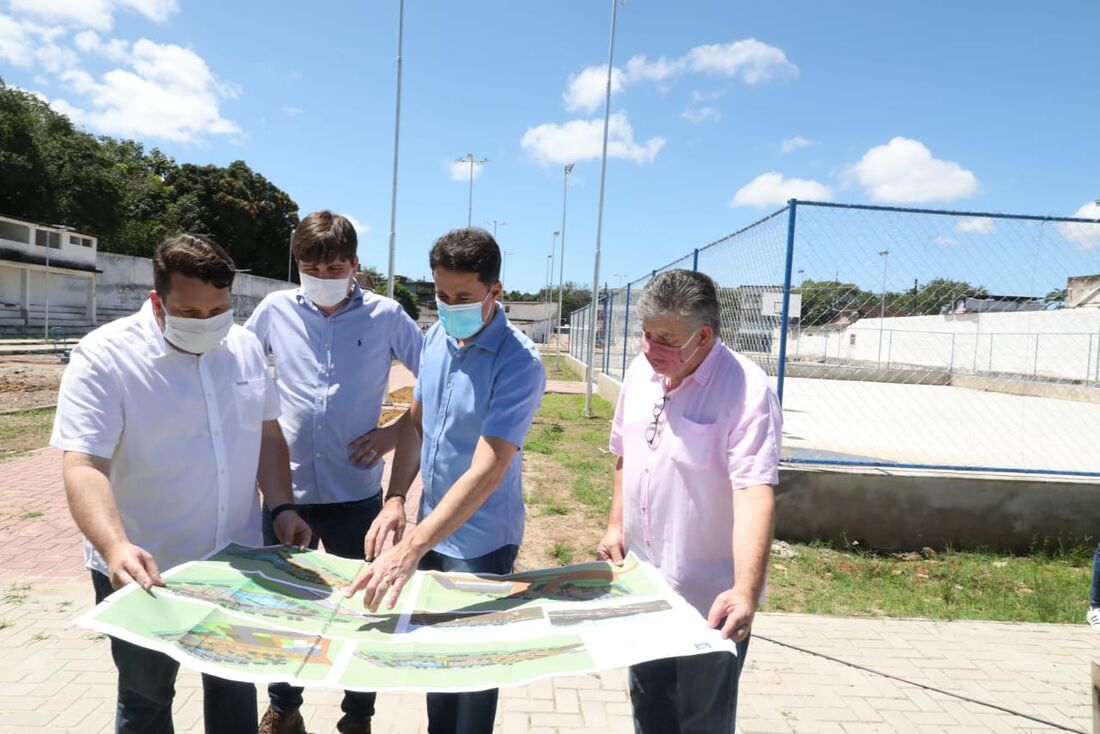 Prefeito Anderson Ferreira acompanhou a apresentação do parque