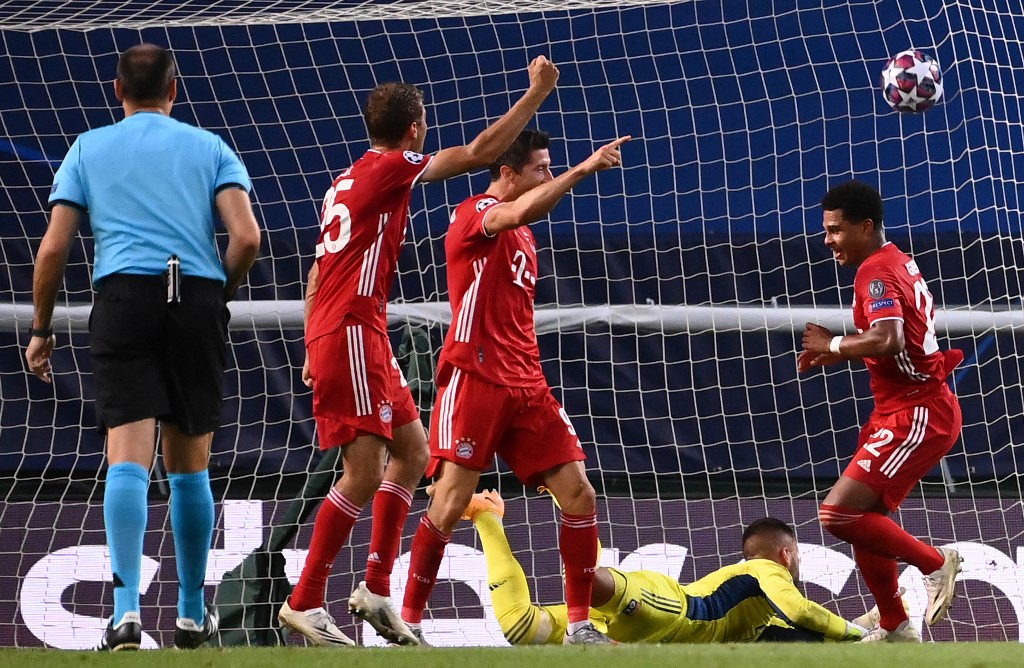 Lewandowski e Gnabry (2) anotaram os gols do Bayern