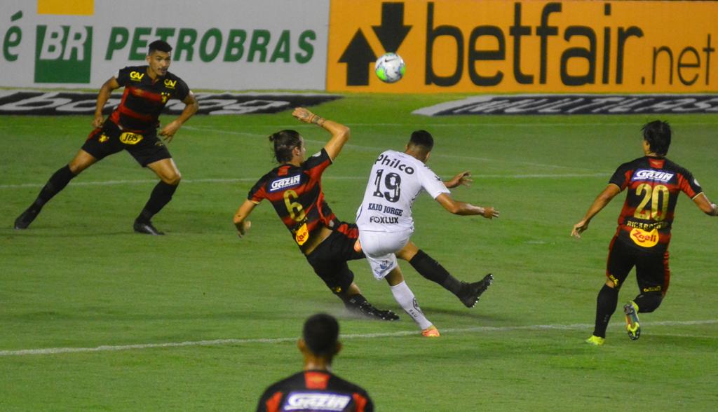 Sport 0x1 Santos, na Ilha do Retiro