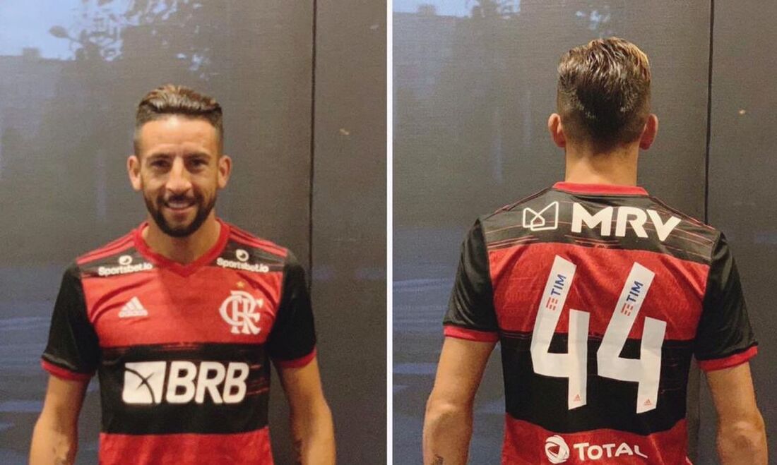 Ex-Flamengo, Mauricio Isla deixa a Universidad Católica e fica