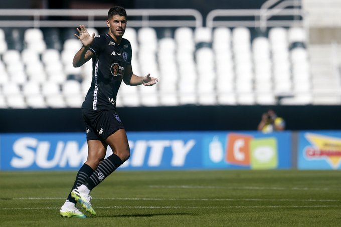 Pedro Raul deve reassumir ataque no Botafogo