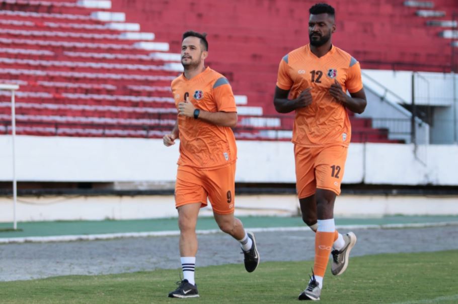 Pipico e Célio Santos seguem em tratamento no DM coral