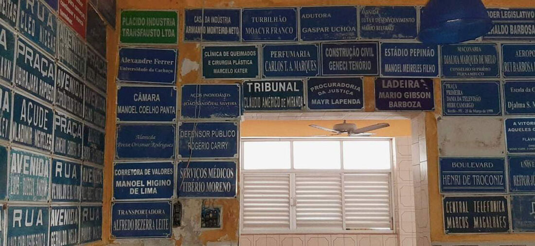 Placas eram uma tradição no bar e restaurante no bairro do Pina