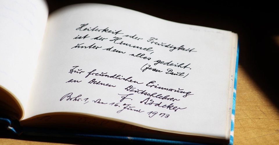 Poesia da semana "brinca" com Deus e deuses da ciência