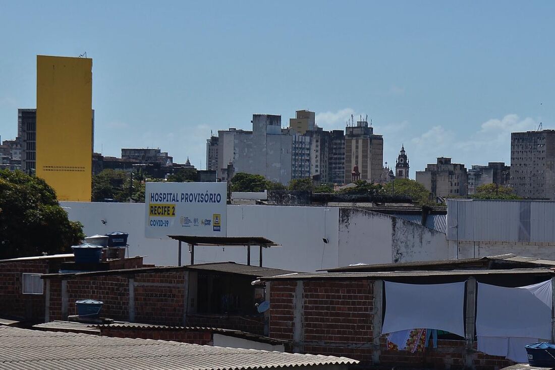 Hospital Provisório Recife 2, nos Coelhos, já não recebe mais novos pacientes. Redução sustentada da ocupação de leitos permitirá a desativação.