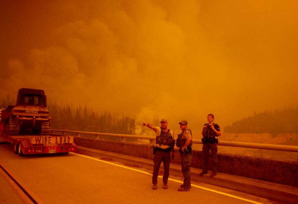 Incêndio florestal na Califórnia