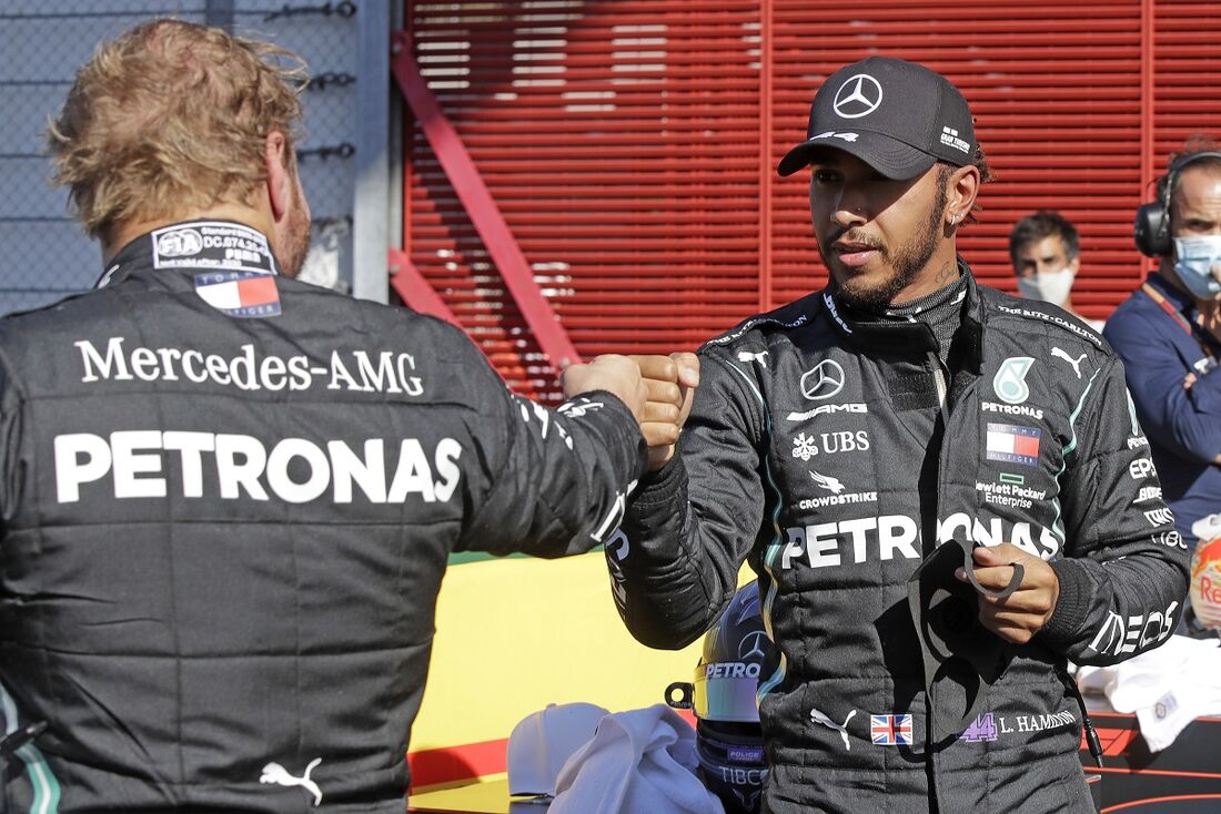 Valtteri Bottas e Lewis Hamilton