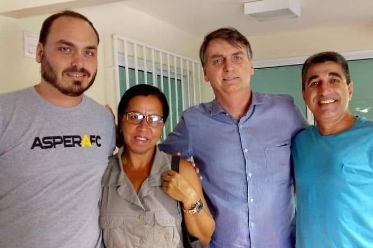 Carlos Bolsonaro, Wal do Açaí e Jair Bolsonaro