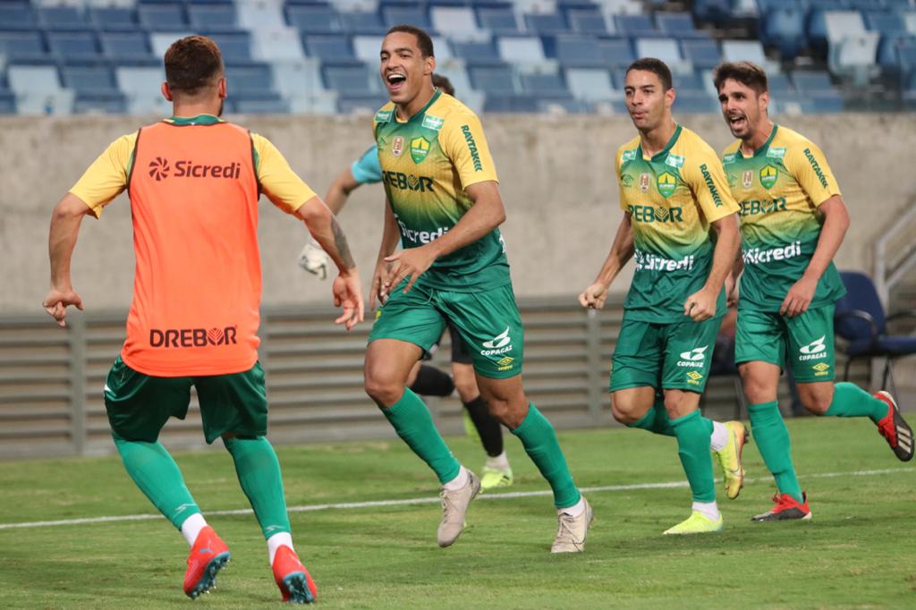 Cuiabá derrotou o Náutico
