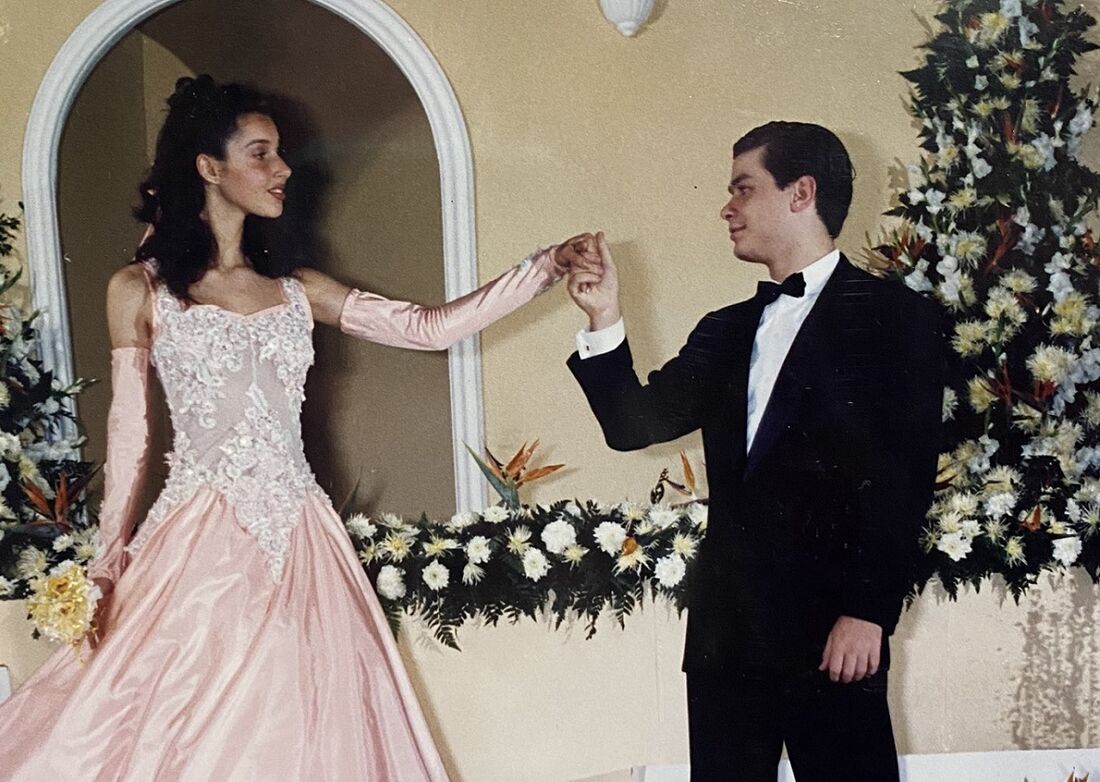 Foto do baile de debutantes com Fábio Assunção