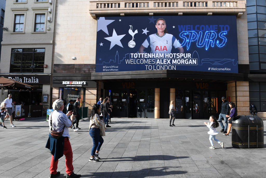 Tottenham anuncia Alex Morgan como novo reforço