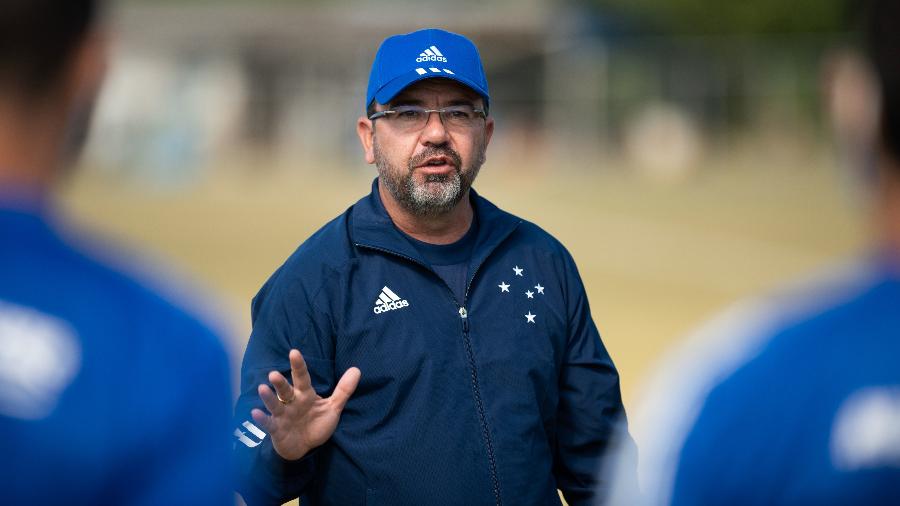 Enderson Moreira foi demitido do Cruzeiro