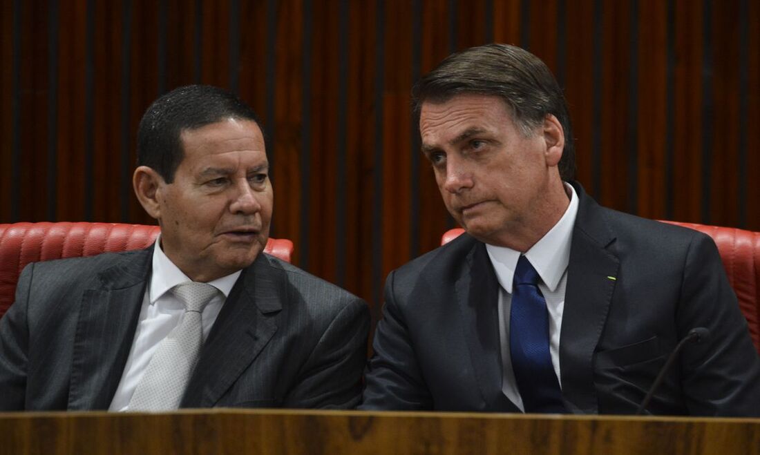 Jair Bolsonaro e o vice Hamilton Mourão