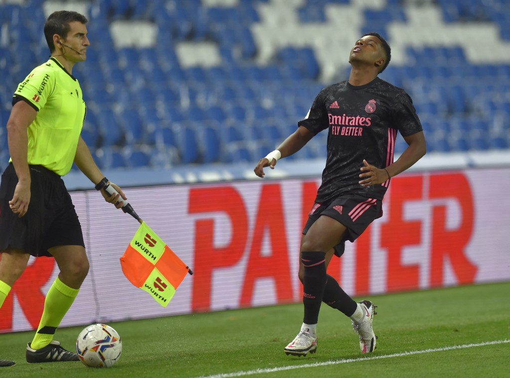 Rodrygo foi titular na partida deste domingo