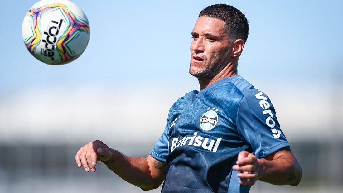 Thiago Neves, novo meia do Sport