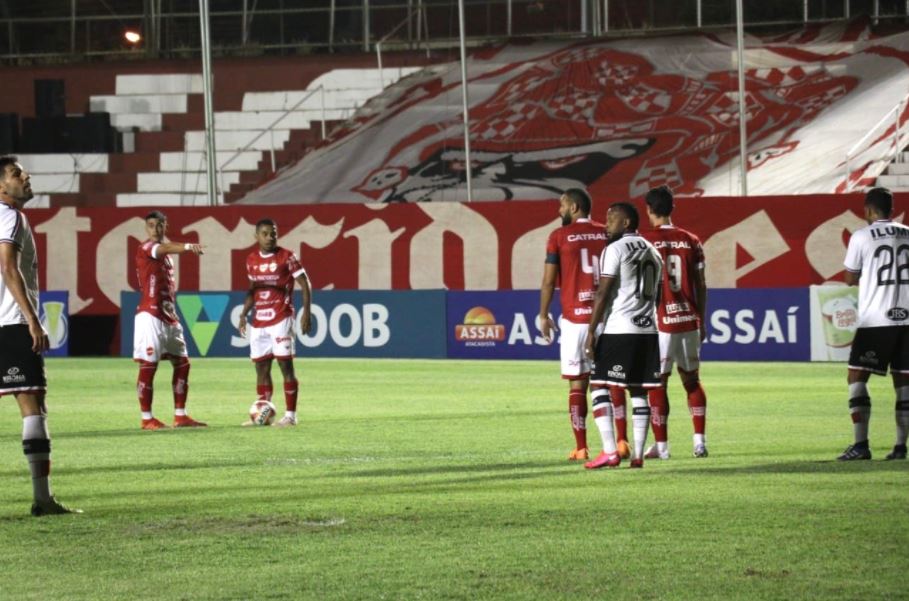 Santa Cruz foi derrotado por 1x0 para o Vila Nova, pela quinta rodada da Série C