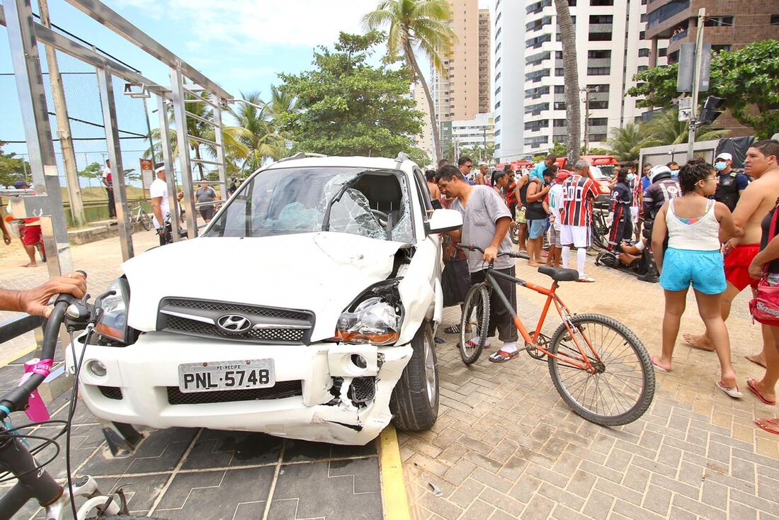 Grave acidente na Av. Boa Viagem