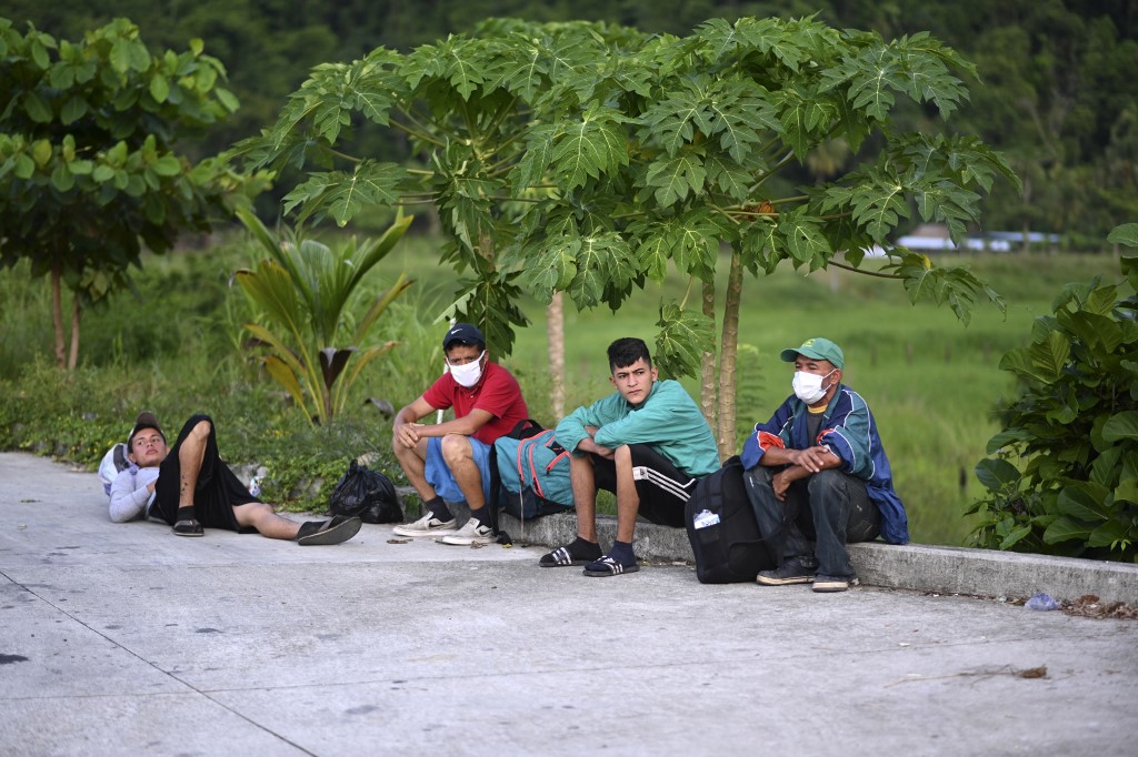 Migrantes hondurenhos em direção aos EUA