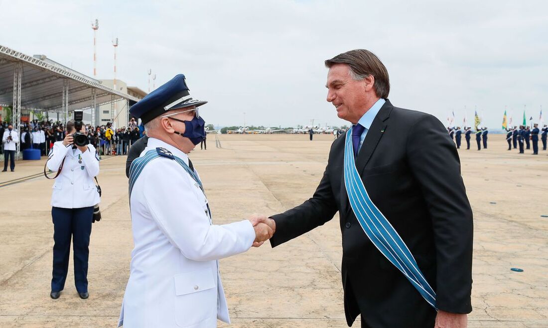 Bolsonaro na comemoração ao Dia do Aviador e da FAB