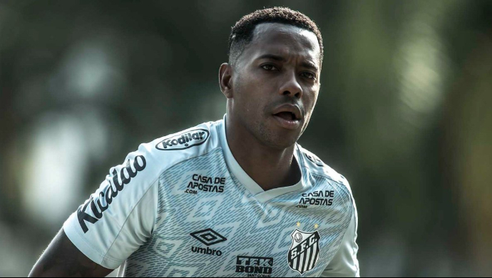 O atacante Robinho