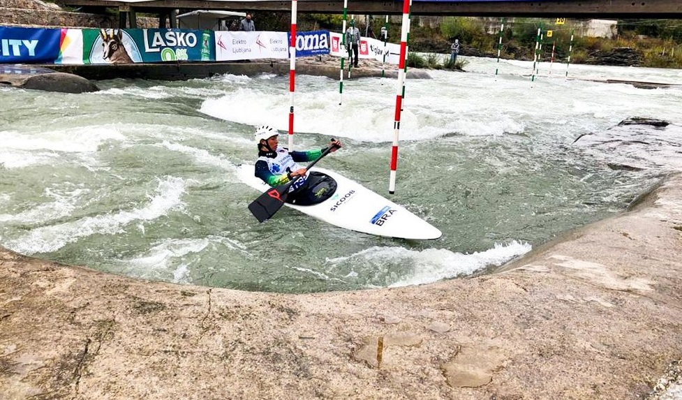 Ana Sátila ganhou o ouro na copa do mundo de canoagem