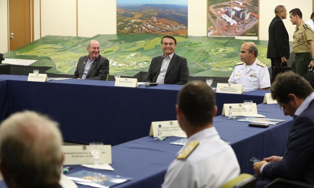 Presidente Jair Bolsonaro no Centro Tecnológico da Marinha em São Paulo