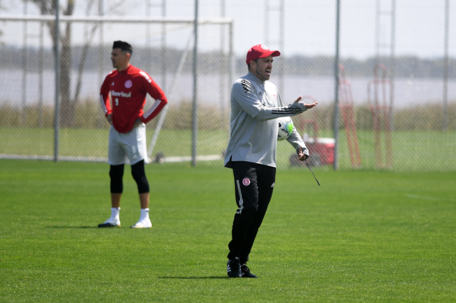 Eduardo Coudet, técnico do Internacional