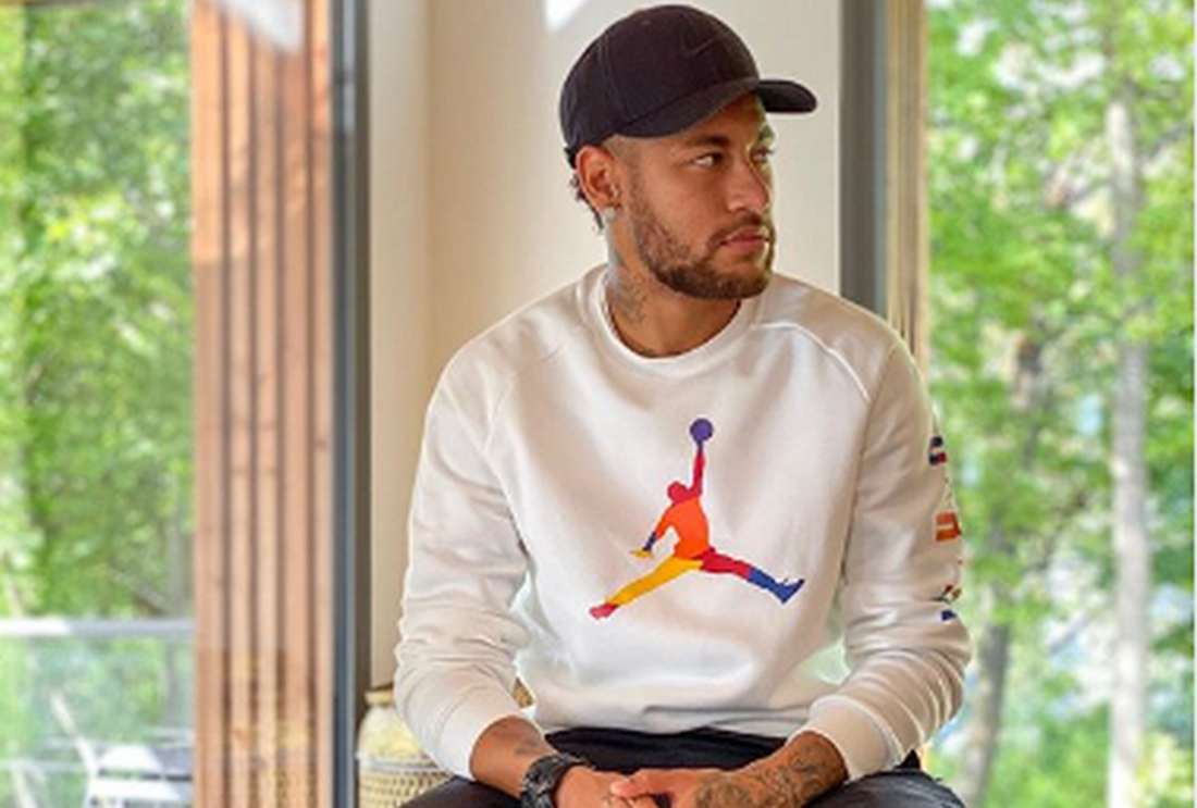 Neymar listou famosas com quem já ficou