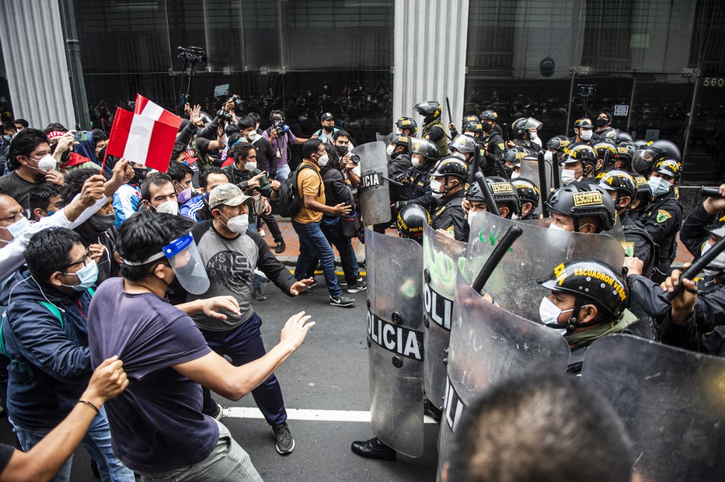 Protestos em Lima