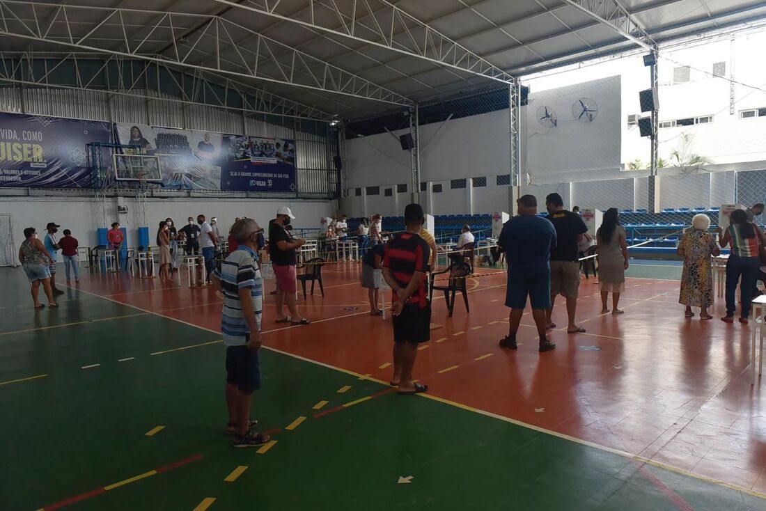 Votação no Colégio Visão, na Estância