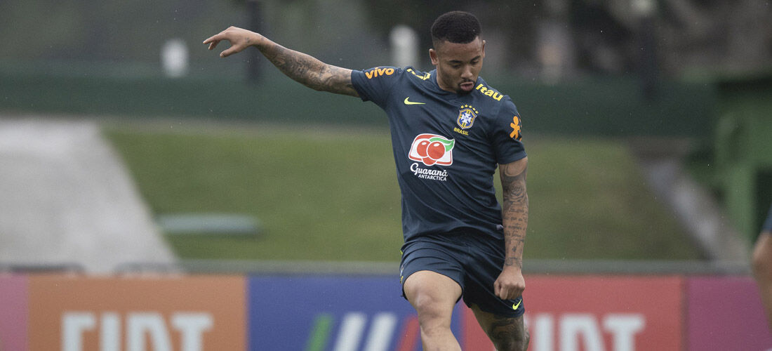 Gabriel Jesus assume o posto de Neymar, que se recupera de lesão
