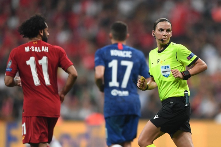 Em 2019, Stéphanie Frappart apitou Chelsea x Liverpool pela Supercopa Europeia