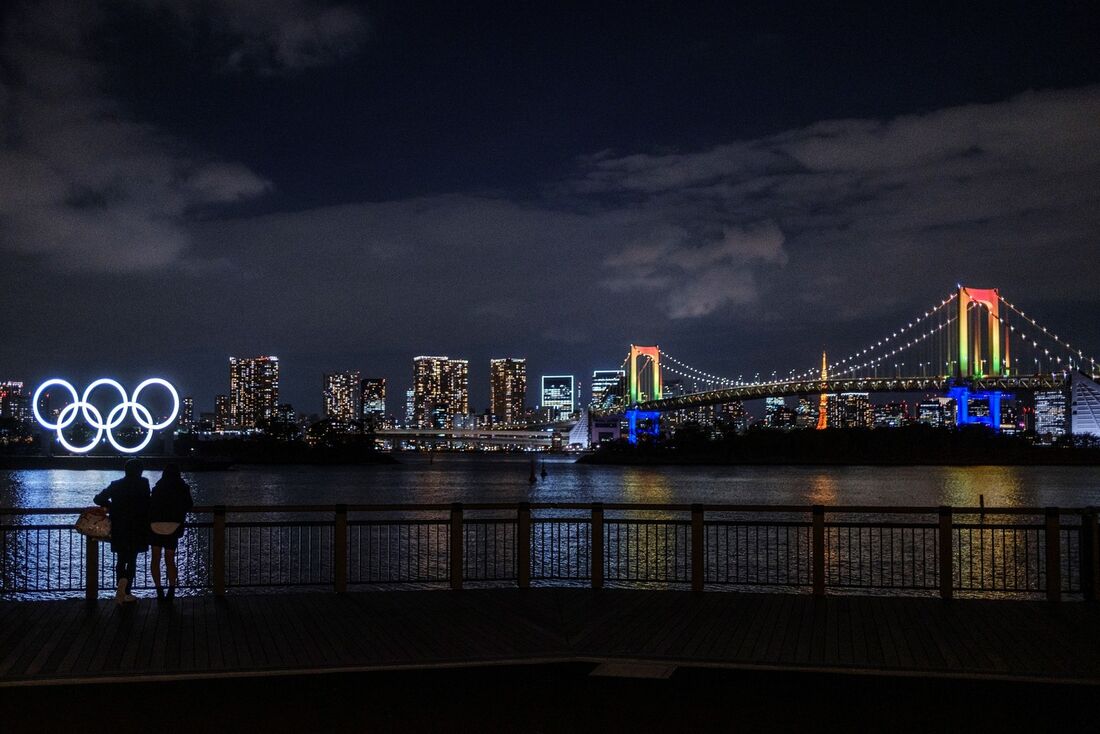 Anéis Olímpicos na baía de Odaiba, em Tóquio