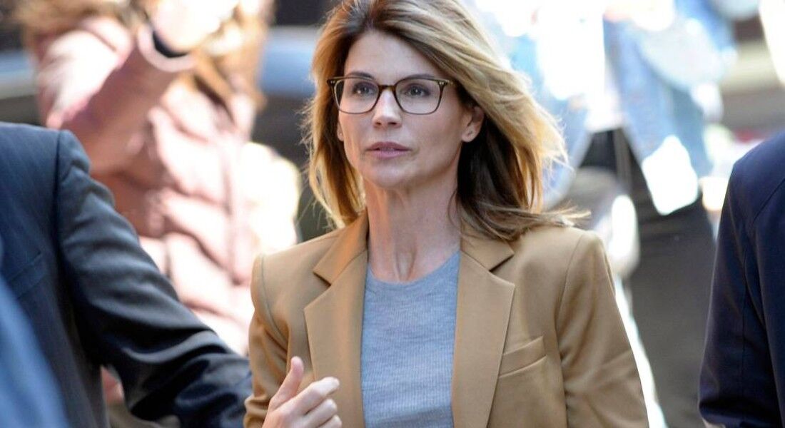 Lori Loughlin é solta