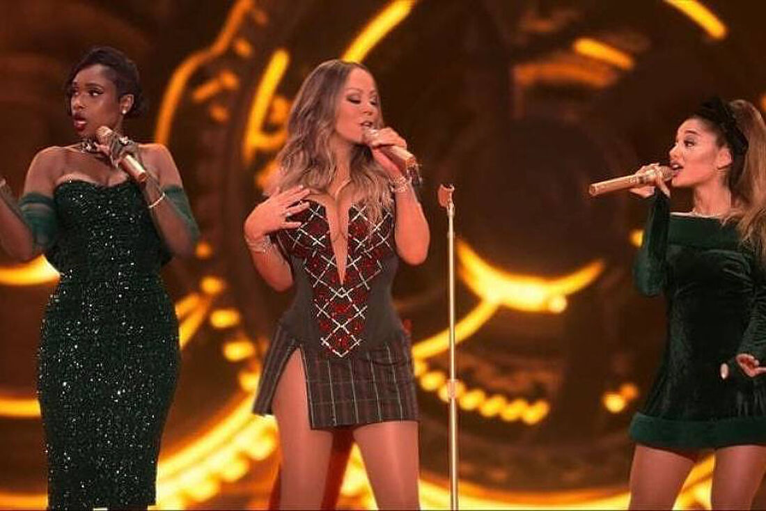 Jennifer Hudson, Mariah Carey e Ariana Grande apresentam "Oh Santa!"