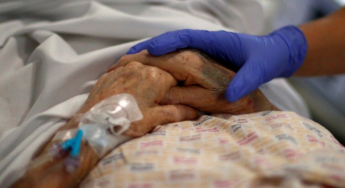 No pior momento da primeira onda, em 12 de abril, 18.974 estiveram internadas na Inglaterra