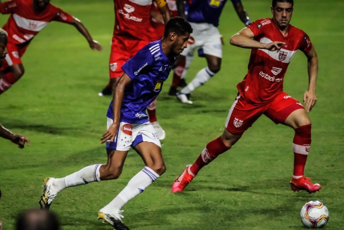 CRB e Cruzeiro empataram por 0x0