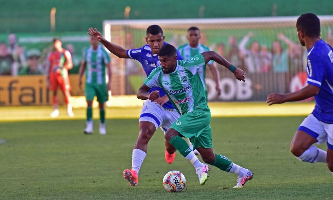 O Juventude derrotou o CSA por 1 a 0, no estádio Alfredo Jaconi, em Caxias do Sul (RS)