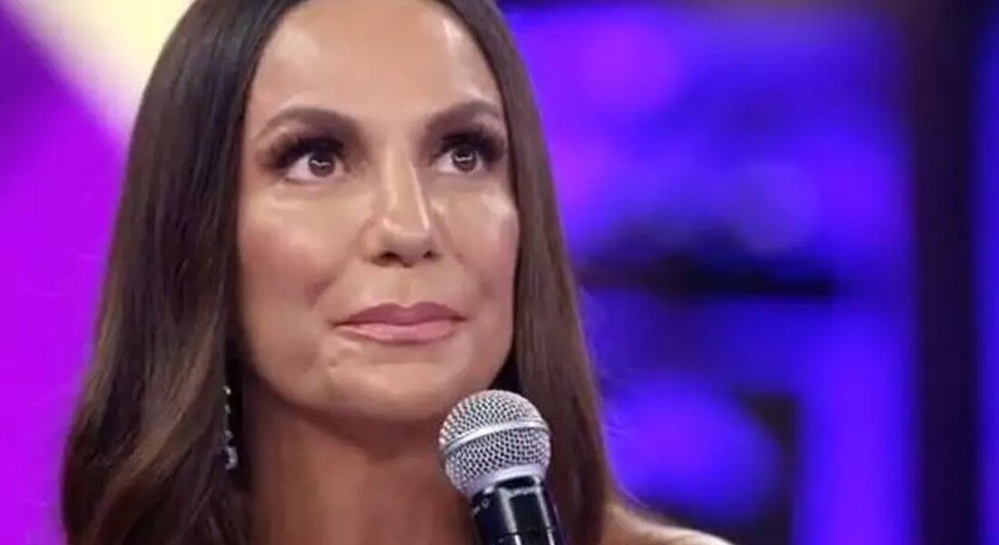 Ivete Sangalo se emocionou