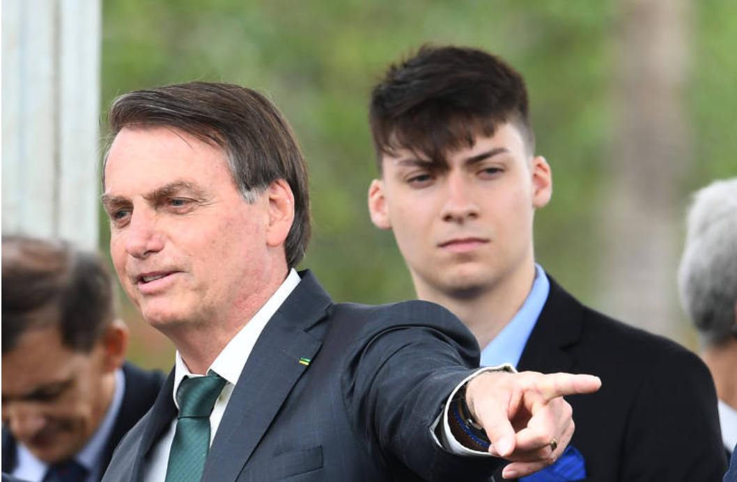 Jair Bolsonaro e seu filho, Renan Bolsonaro