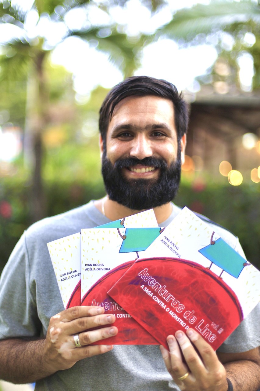 Advogado e escritor Ivan Rocha