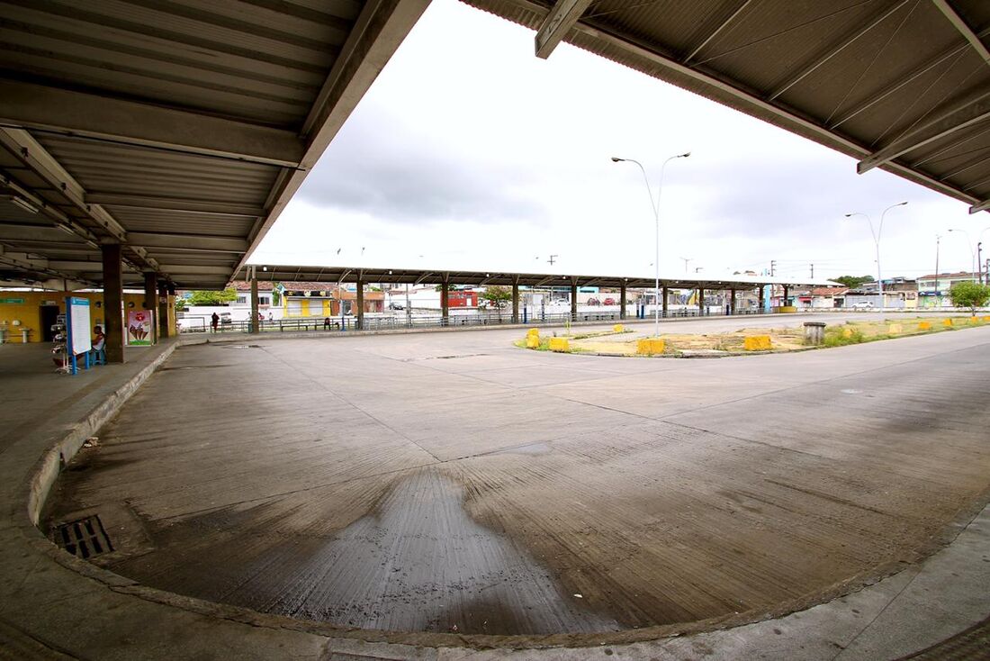 Terminal Integrado Xambá, em São Benedito, Olinda, na manhã desta quarta-feira (09).