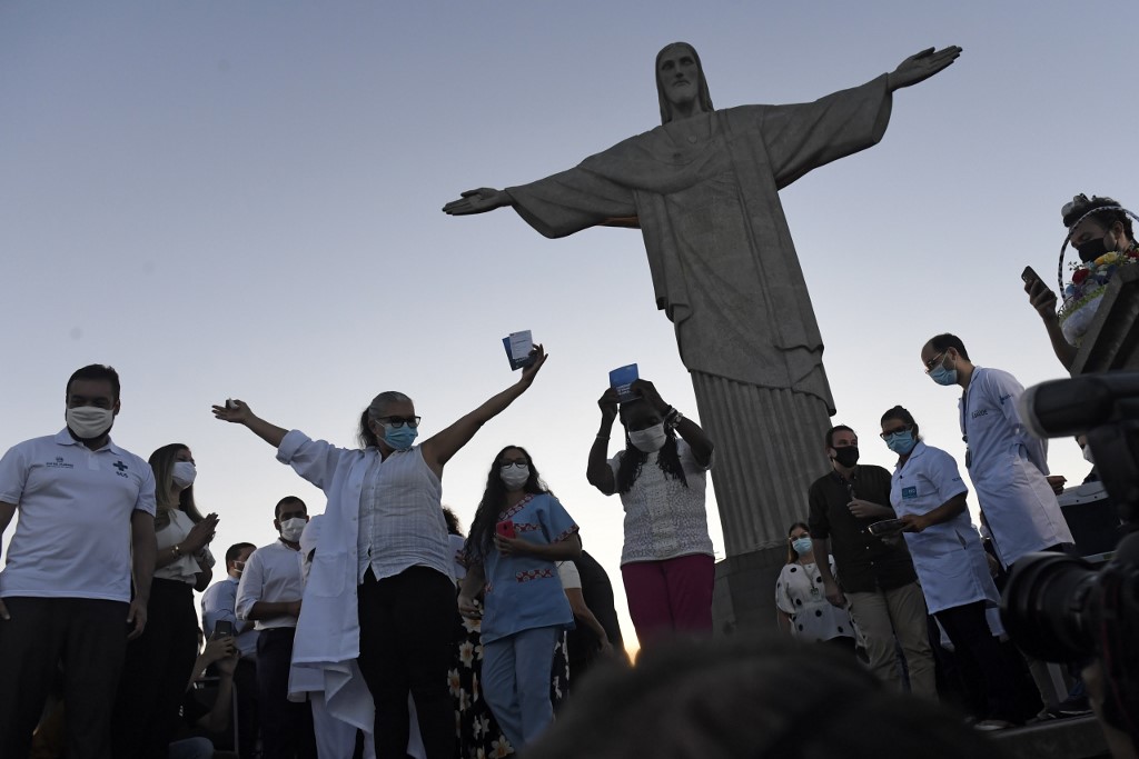 Rio abriu vacinação com ato simbólico no Rio