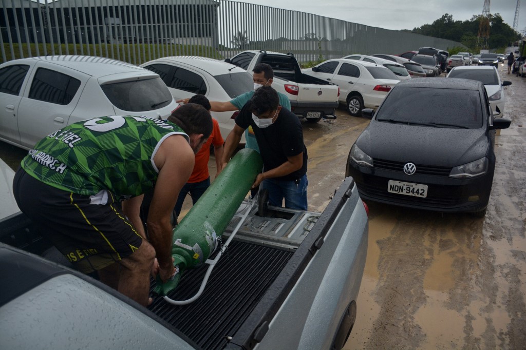 Manaus enfrenta um caos com a segunda onda da Covid-19