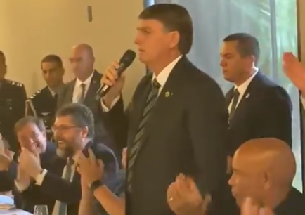 Bolsonaro se revoltou com o caso sobre os detalhes dos gastos do governo federal com alimentos