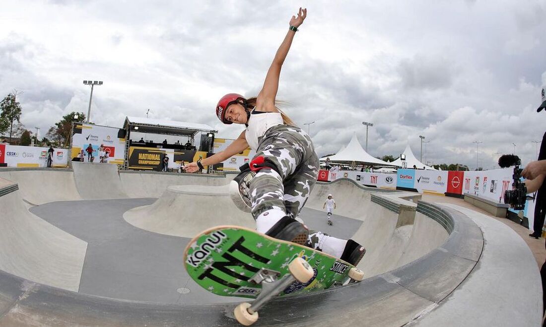 Treino histórico, primeiro do skate em Jogos, reúne atletas do