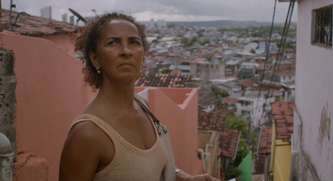 'Inabitável' é protagonizado por Luciana Souza