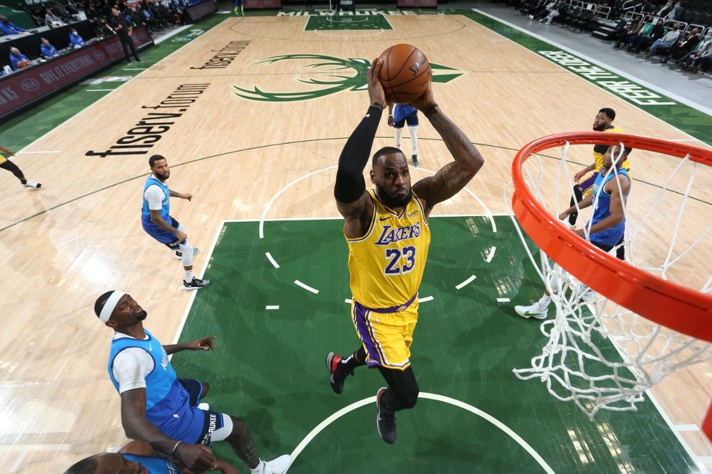 LeBron James, astro dos Lakers