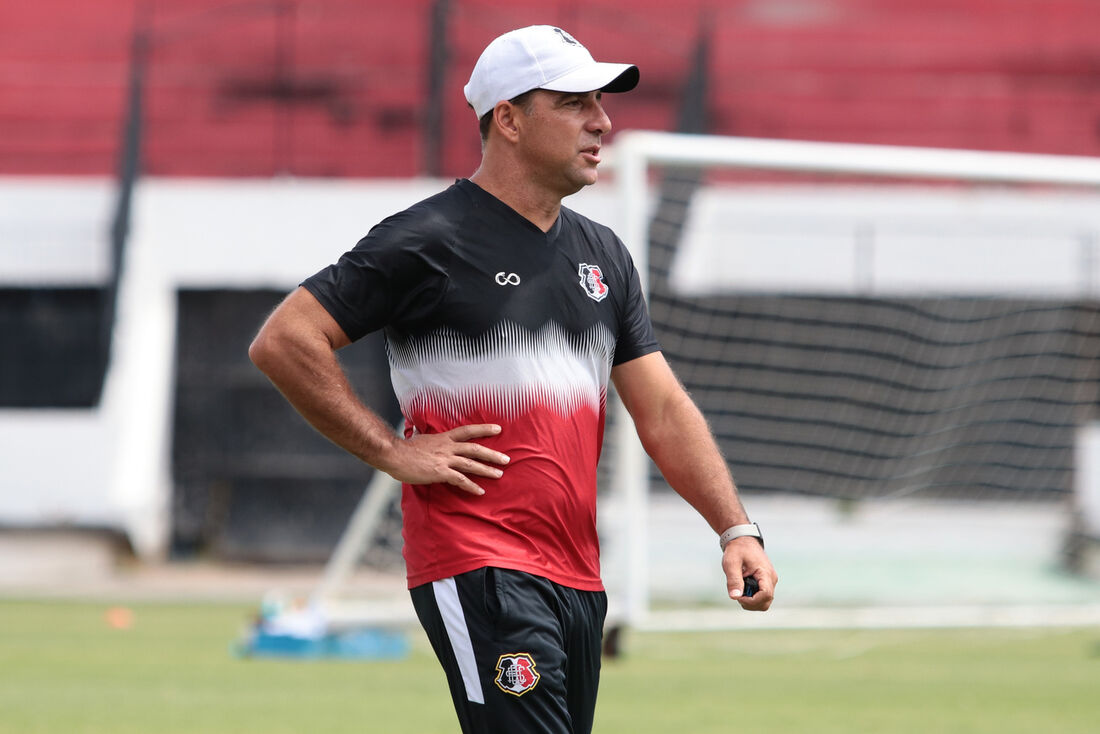 Marcelo Martelotte, técnico do Santa Cruz